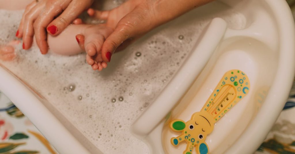 découvrez les meilleures astuces et produits pour le bain de bébé. assurez un moment agréable et sûr pour votre petit tout en apprenant des conseils pratiques pour un bain relaxant et amusant.